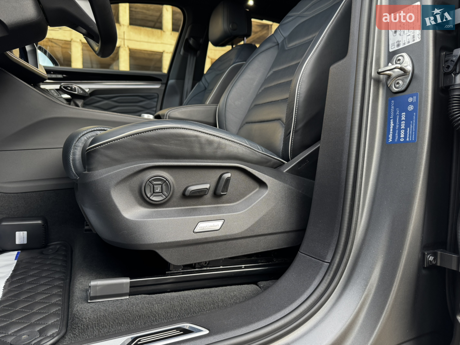 2023 Volkswagen Touareg - мініатюра 37