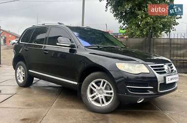 Внедорожник / Кроссовер Volkswagen Touareg 2008 в Киеве