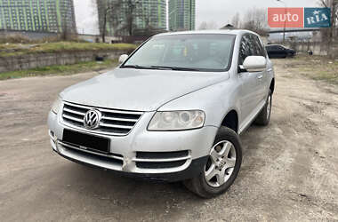 Внедорожник / Кроссовер Volkswagen Touareg 2005 в Киеве