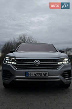 Внедорожник / Кроссовер Volkswagen Touareg 2019 в Львове