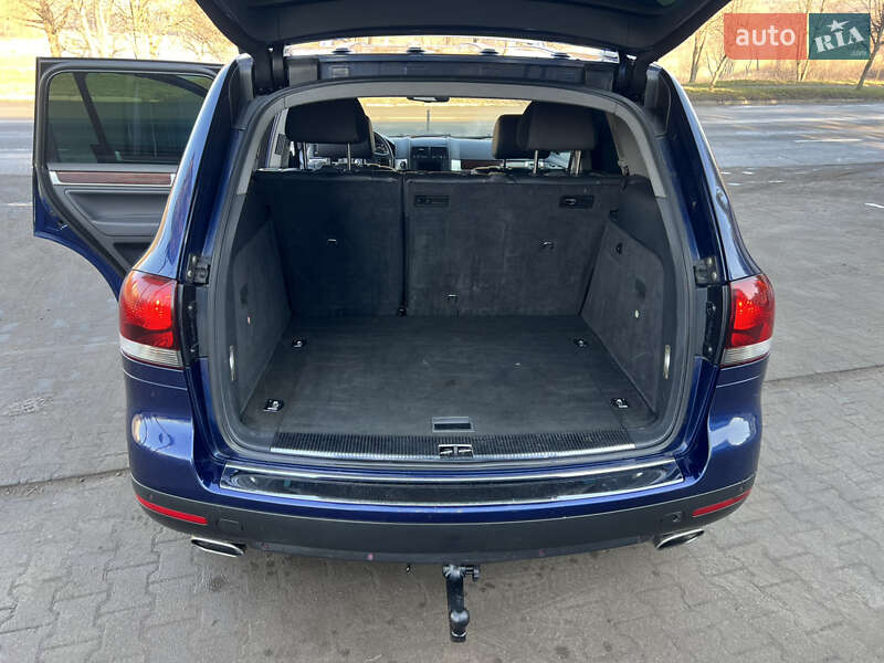 Внедорожник / Кроссовер Volkswagen Touareg 2008 в Черновцах