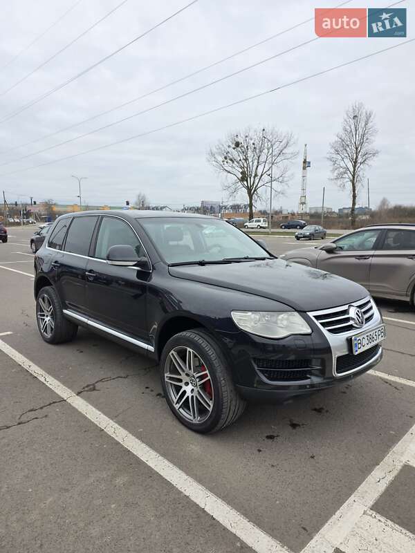 Внедорожник / Кроссовер Volkswagen Touareg 2008 в Луцке