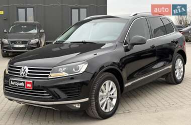 Позашляховик / Кросовер Volkswagen Touareg 2015 в Львові