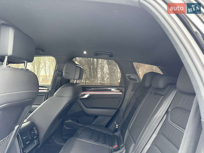 Внедорожник / Кроссовер Volkswagen Touareg 2018 в Кривом Роге фото 12 Внедорожник / Кроссовер Volkswagen Touareg 2018 в Кривом Роге