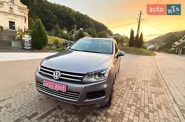 Внедорожник / Кроссовер Volkswagen Touareg 2012 в Львове
