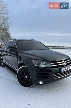 Позашляховик / Кросовер Volkswagen Touareg 2011 в Кропивницькому