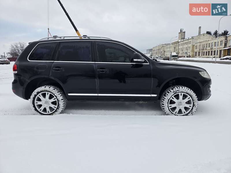 Внедорожник / Кроссовер Volkswagen Touareg 2007 в Харькове