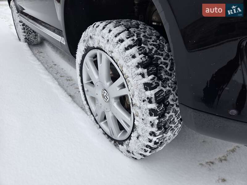 Внедорожник / Кроссовер Volkswagen Touareg 2007 в Харькове