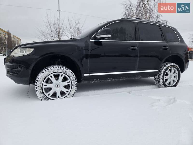 Внедорожник / Кроссовер Volkswagen Touareg 2007 в Харькове