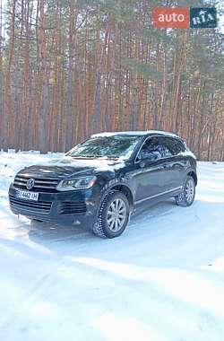 Внедорожник / Кроссовер Volkswagen Touareg 2011 в Полтаве