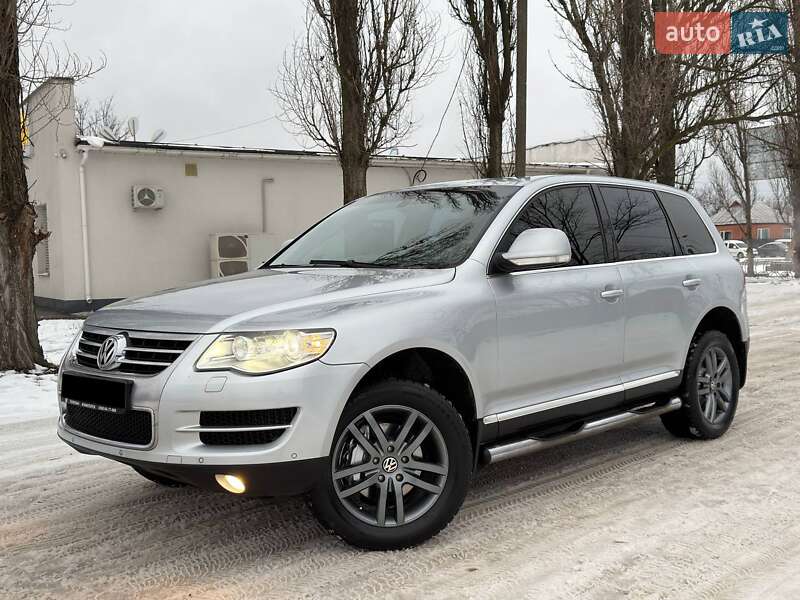 Внедорожник / Кроссовер Volkswagen Touareg 2008 в Ахтырке