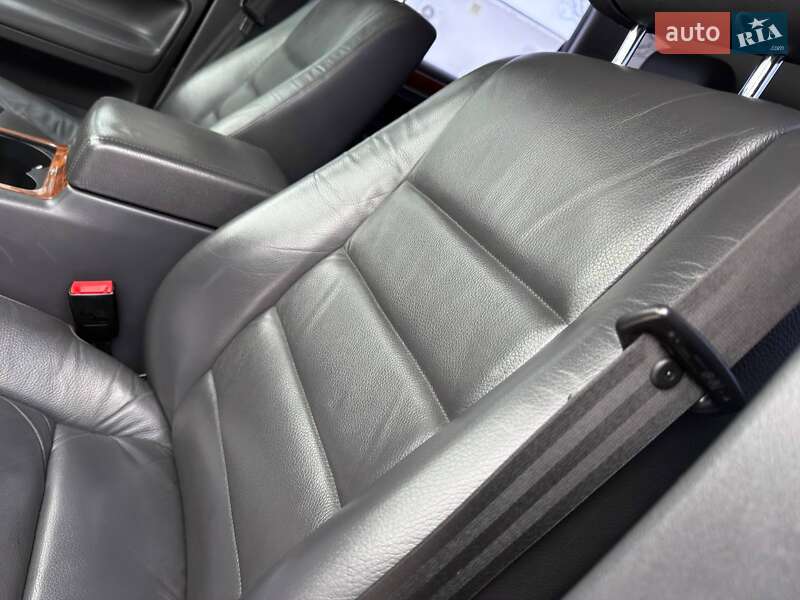 Внедорожник / Кроссовер Volkswagen Touareg 2008 в Ахтырке