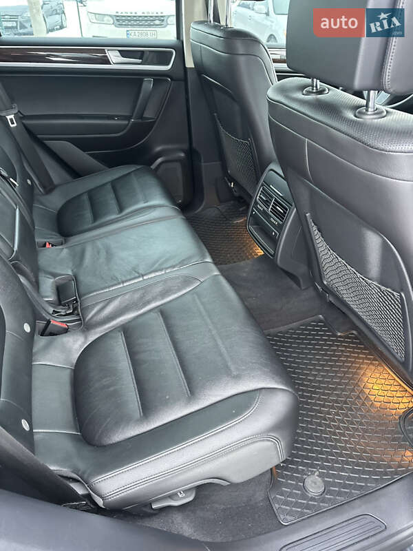 Внедорожник / Кроссовер Volkswagen Touareg 2018 в Киеве фото 20 Внедорожник / Кроссовер Volkswagen Touareg 2018 в Киеве