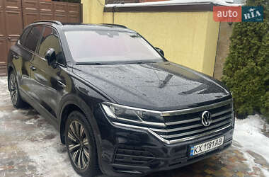 Позашляховик / Кросовер Volkswagen Touareg 2021 в Харкові