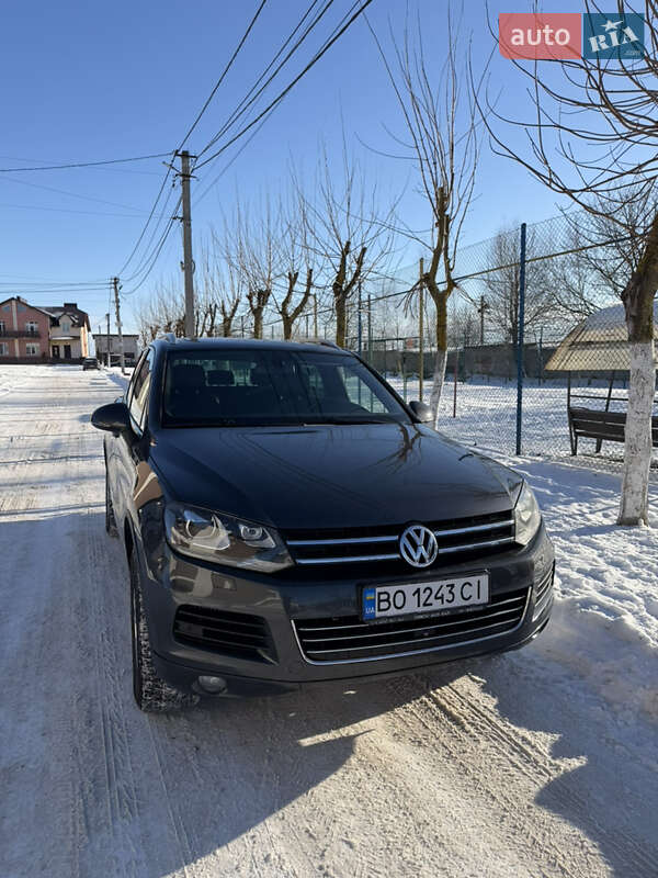 Позашляховик / Кросовер Volkswagen Touareg 2012 в Тернополі