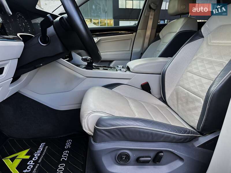 Внедорожник / Кроссовер Volkswagen Touareg 2019 в Киеве фото 21 Внедорожник / Кроссовер Volkswagen Touareg 2019 в Киеве