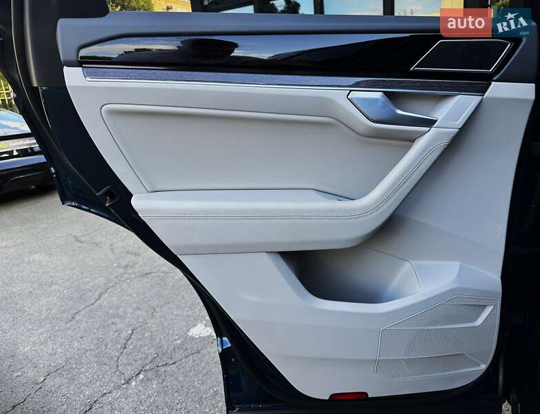 Внедорожник / Кроссовер Volkswagen Touareg 2019 в Киеве фото 22 Внедорожник / Кроссовер Volkswagen Touareg 2019 в Киеве