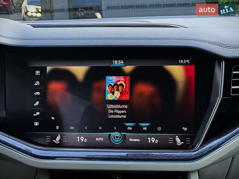 Внедорожник / Кроссовер Volkswagen Touareg 2019 в Киеве фото 32 Внедорожник / Кроссовер Volkswagen Touareg 2019 в Киеве