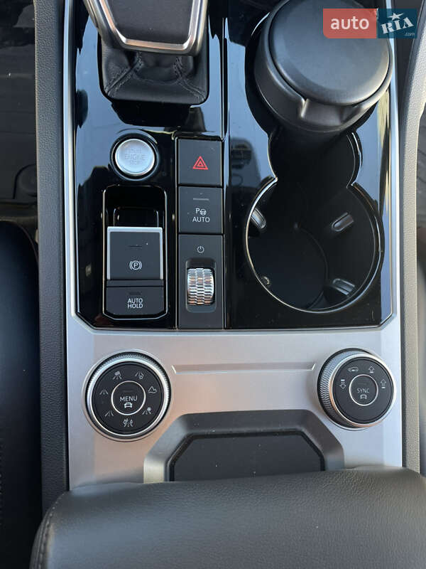 Позашляховик / Кросовер Volkswagen Touareg 2020 в Львові