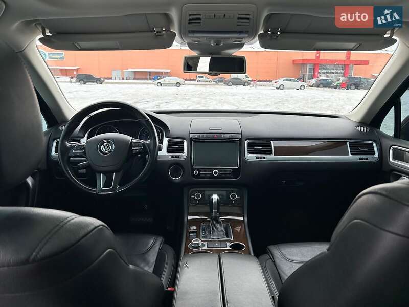Внедорожник / Кроссовер Volkswagen Touareg 2015 в Киеве фото 10 Внедорожник / Кроссовер Volkswagen Touareg 2015 в Киеве