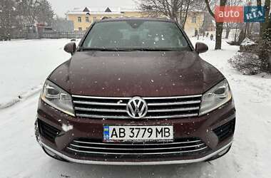Внедорожник / Кроссовер Volkswagen Touareg 2016 в Виннице