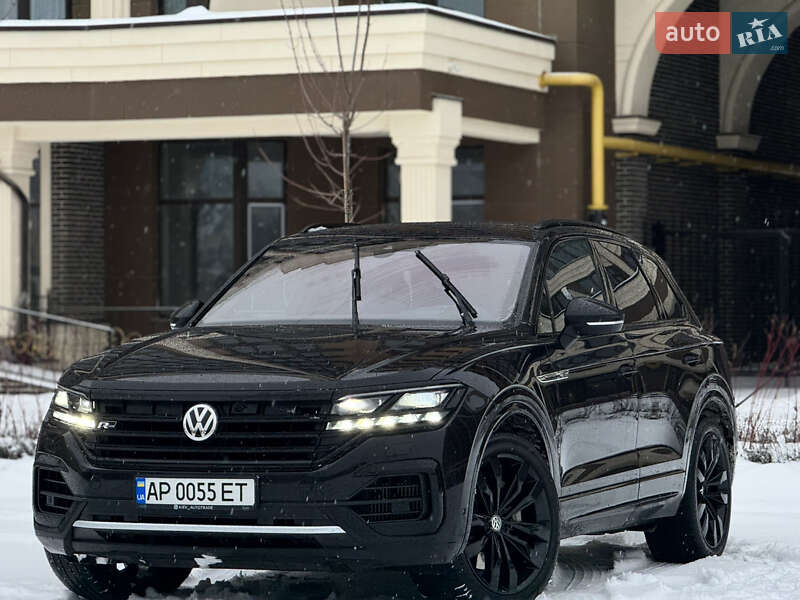 Внедорожник / Кроссовер Volkswagen Touareg 2019 в Киеве