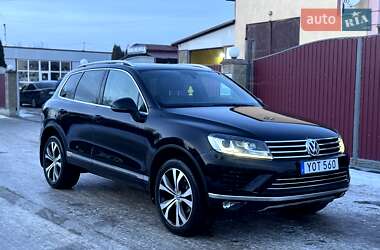 Позашляховик / Кросовер Volkswagen Touareg 2017 в Хмельницькому