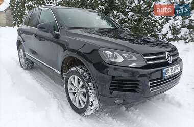 Внедорожник / Кроссовер Volkswagen Touareg 2012 в Ровно