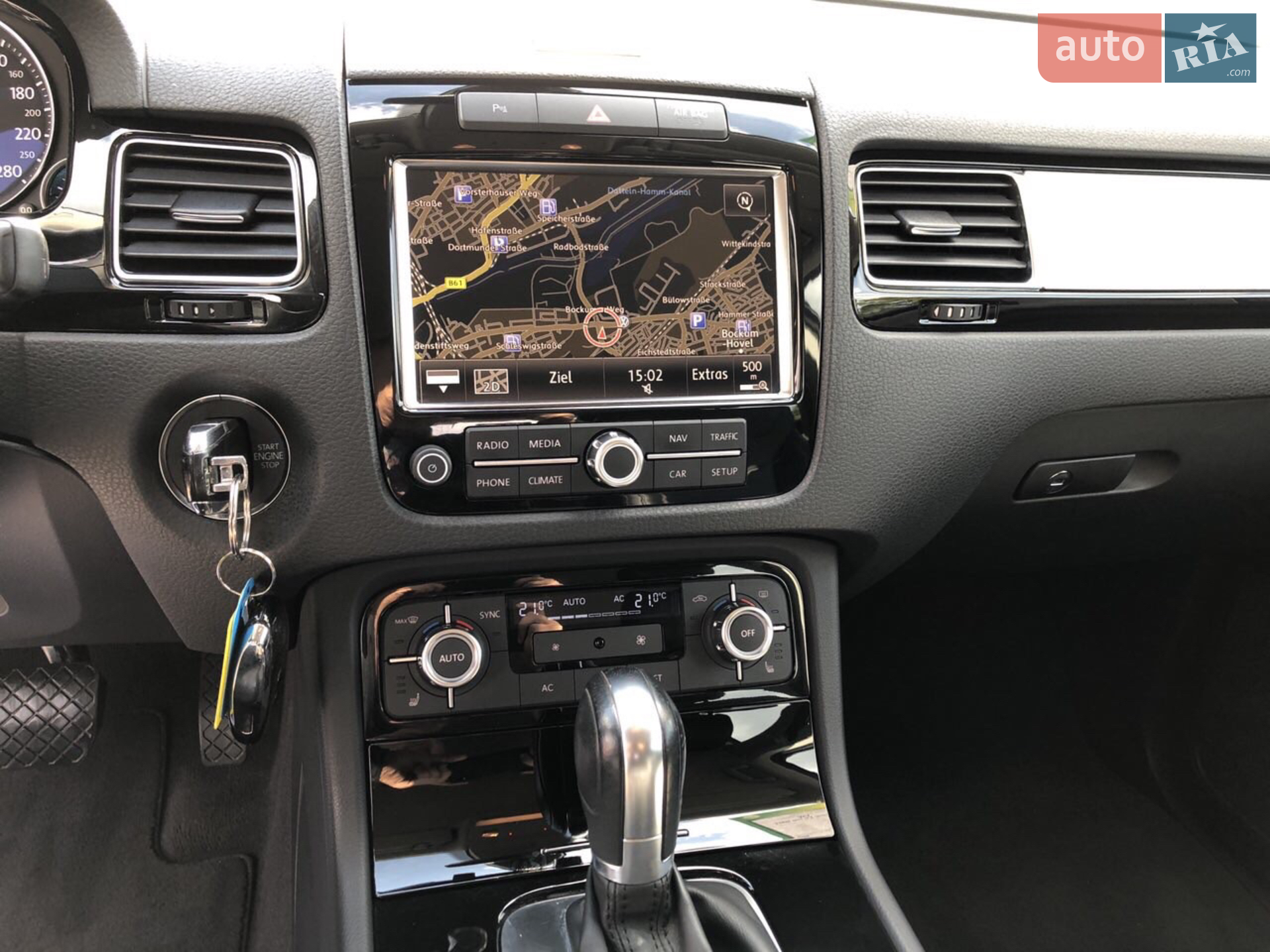 2011 Volkswagen Touareg - мініатюра 7