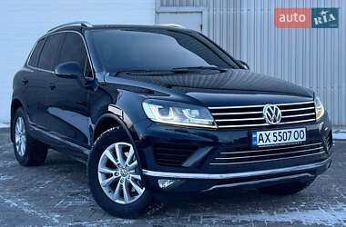 Внедорожник / Кроссовер Volkswagen Touareg 2015 в Запорожье