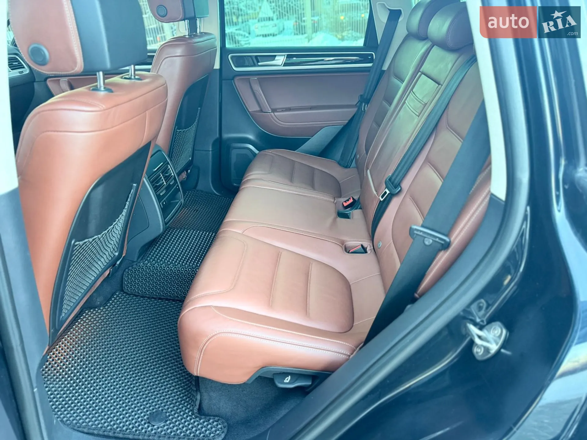 2015 Volkswagen Touareg - мініатюра 12