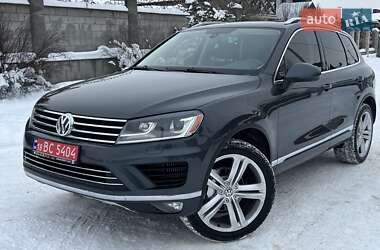 Внедорожник / Кроссовер Volkswagen Touareg 2016 в Ровно