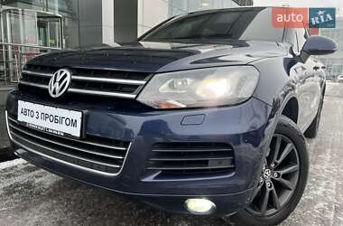 Позашляховик / Кросовер Volkswagen Touareg 2010 в Києві