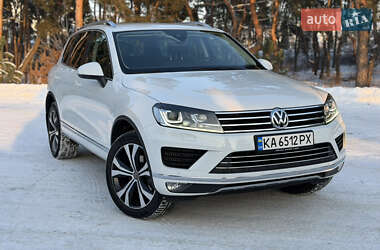 Позашляховик / Кросовер Volkswagen Touareg 2017 в Києві