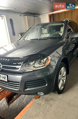 Позашляховик / Кросовер Volkswagen Touareg 2011 в Знам'янці