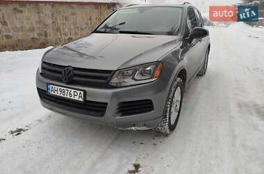 Позашляховик / Кросовер Volkswagen Touareg 2013 в Чернівцях