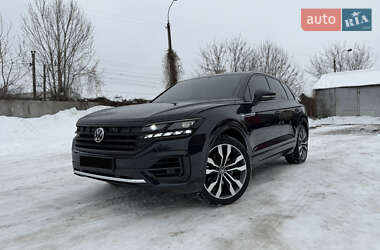 Внедорожник / Кроссовер Volkswagen Touareg 2020 в Бердичеве
