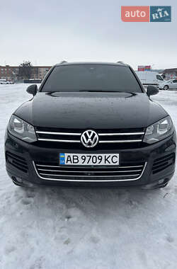 Внедорожник / Кроссовер Volkswagen Touareg 2013 в Виннице