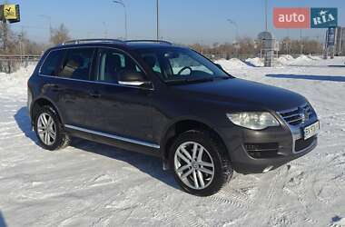 Внедорожник / Кроссовер Volkswagen Touareg 2007 в Киеве