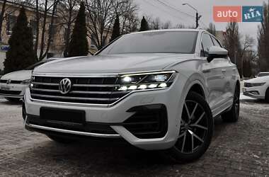 Внедорожник / Кроссовер Volkswagen Touareg 2019 в Одессе