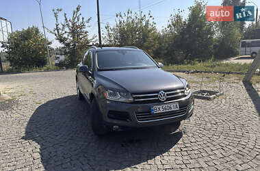 Позашляховик / Кросовер Volkswagen Touareg 2012 в Хмельницькому
