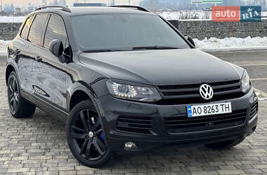Позашляховик / Кросовер Volkswagen Touareg 2011 в Мукачевому