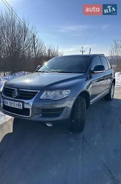 Внедорожник / Кроссовер Volkswagen Touareg 2007 в Хмельницком
