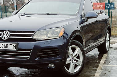 Позашляховик / Кросовер Volkswagen Touareg 2012 в Дніпрі