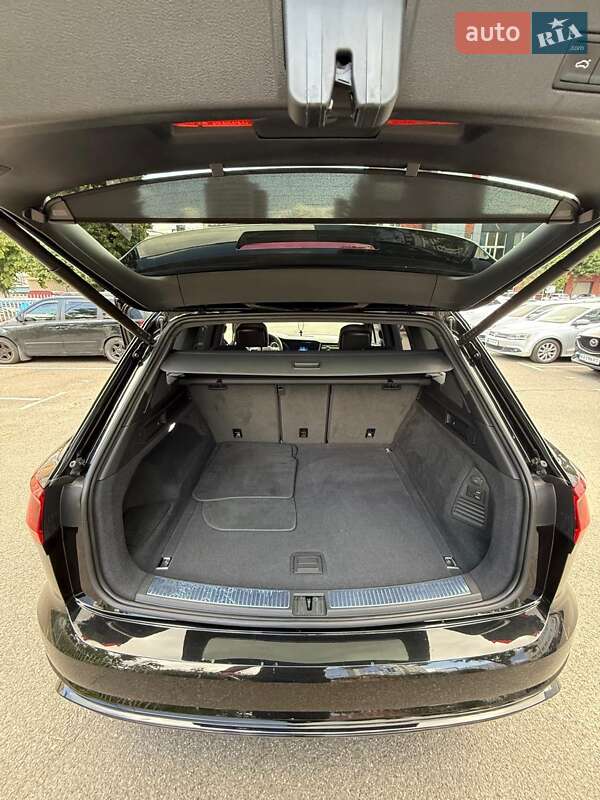 Внедорожник / Кроссовер Volkswagen Touareg 2023 в Киеве