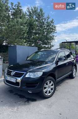 Внедорожник / Кроссовер Volkswagen Touareg 2008 в Нетешине