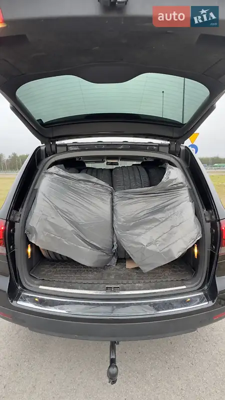 Volkswagen Touareg 2008 VIN WVGZZZ7LZ8Z000586 фото оголошення 25 з 62