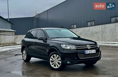 Позашляховик / Кросовер Volkswagen Touareg 2010 в Києві