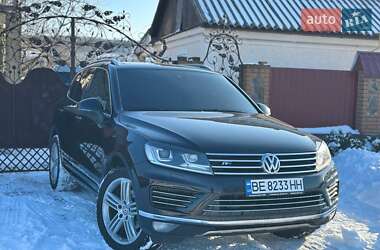 Внедорожник / Кроссовер Volkswagen Touareg 2015 в Первомайске