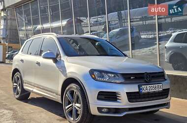 Позашляховик / Кросовер Volkswagen Touareg 2014 в Києві